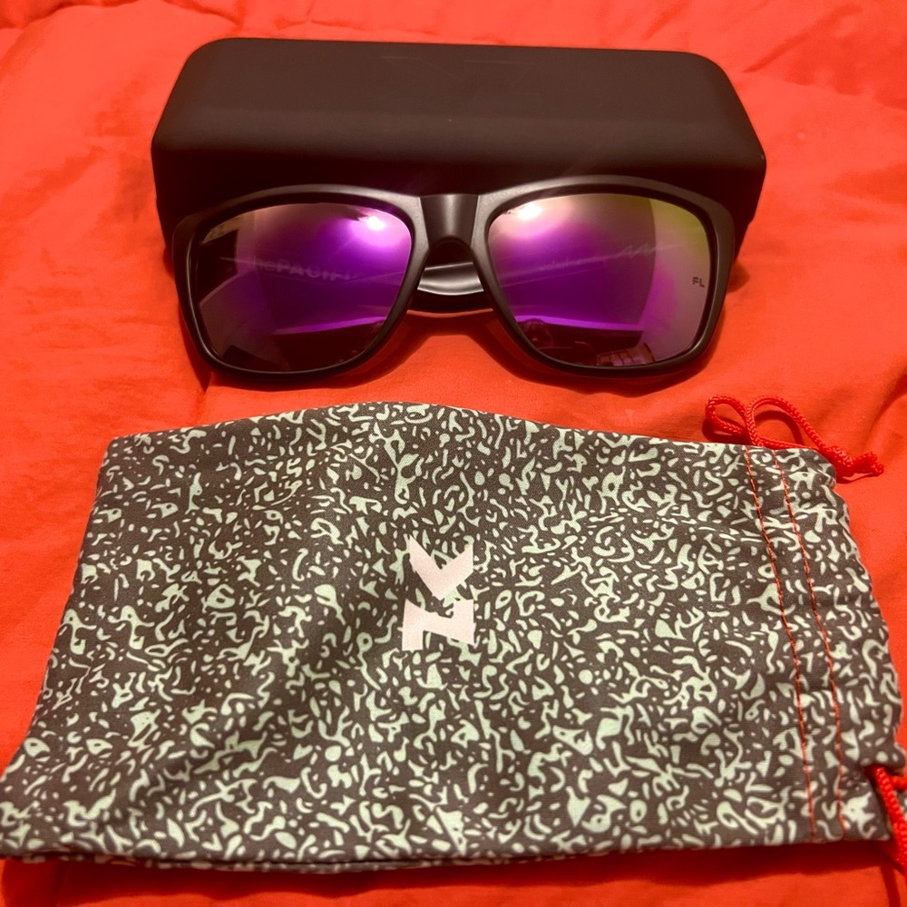 KZ ‘Pacific’ Matte Black (Floatable & Featherweight) Frame w/ Purple mirror lens